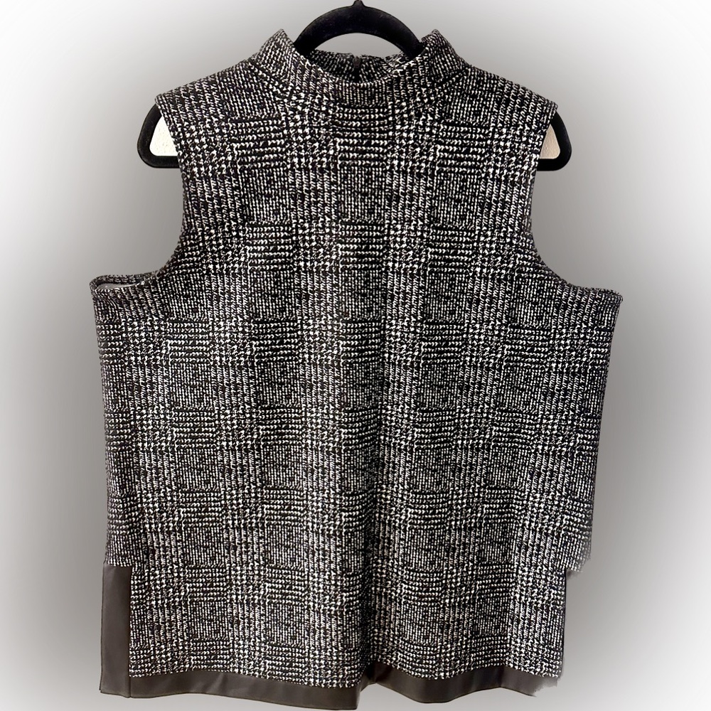 ANNE Klein Turtleneck sleeveless tunic, faux leather details, XL NWOT